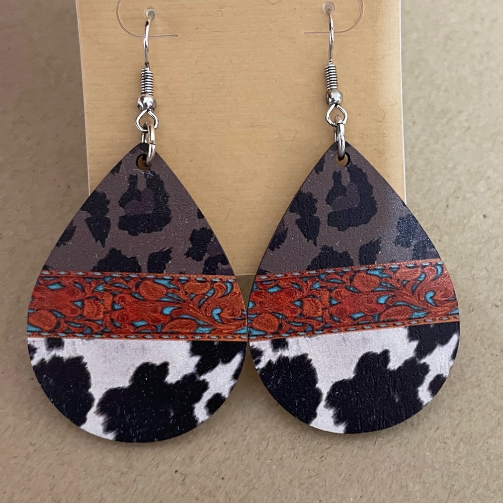 🎉❤️Juliette Leopard Print Black Cow Print Teardrop Wood Earrings